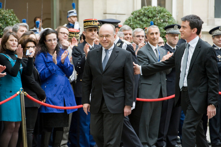 Passation des pouvoirs entre Manuel Valls et Bernard Cazeneuve - MI - SG - DICOM - E.Delelis
