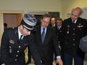 Après avoir visité le groupement de gendarmerie de Lucé, le ministre s'est rendu à la direction départementale de la sécurité publique de Cha...