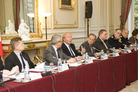 hommage au professionnalisme des forces de l'ordre