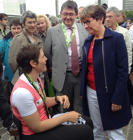 Nathalie Benoit accueillie par la ministre des sports © DGSCG - J. Bertrand