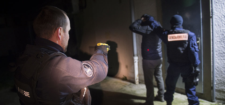 Contrôle d'un individu par PSIG