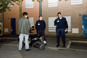 Police-secours cyclomoteur © MI/SG/Dicom/E.Delelis