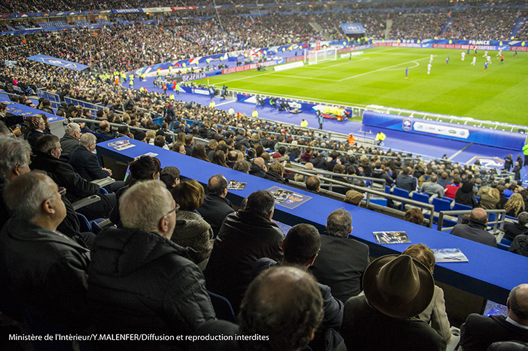 Tribune officielle lors du match France-Russie au Stade de France