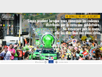 Soyez prudent lorsque vous ramassez les cadeaux distribués par la caravane publicitaire