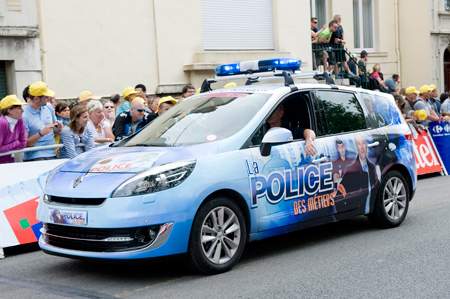 Véhicule Police de la caravane du Tour de France © Erin Shipley