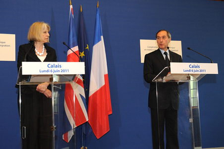 Claude Guéant et Theresa May : deux ministres de l'intérieur dans le Pas-de-Calais pour illustrer l'excellence de la coopération franco-britannique