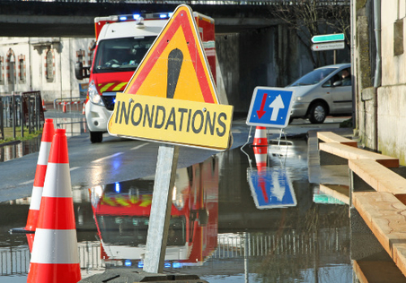 Inondations dans le Sud-Ouest de la France - crédit Fotolia.com - Tsach