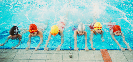 « J'apprends à nager » : des cours gratuits pour les enfants de 4 à 12 ans