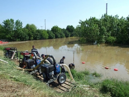 Serbie : Le détachement de la Sécurité civile épuise 24 000 m3 d'eau - © Sécurité civile