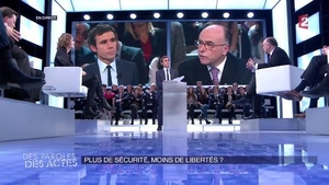 Bernard Cazeneuve dans l'émission "Des paroles et des actes" (c) France Télévision