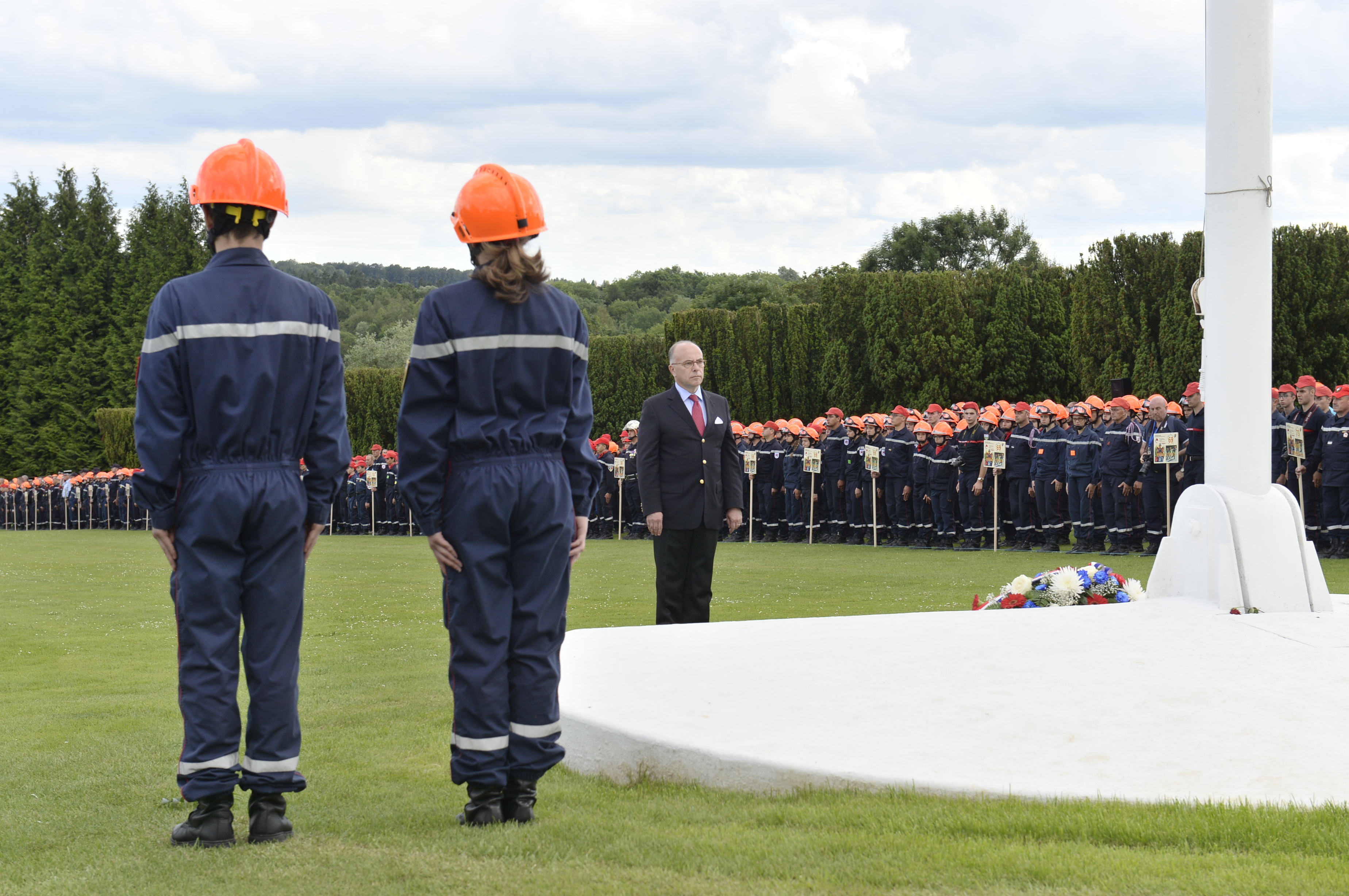 Symbole pompier images vectorielles, Symbole pompier vecteurs libres de  droits | DepositPhotos, image size:3696x2456